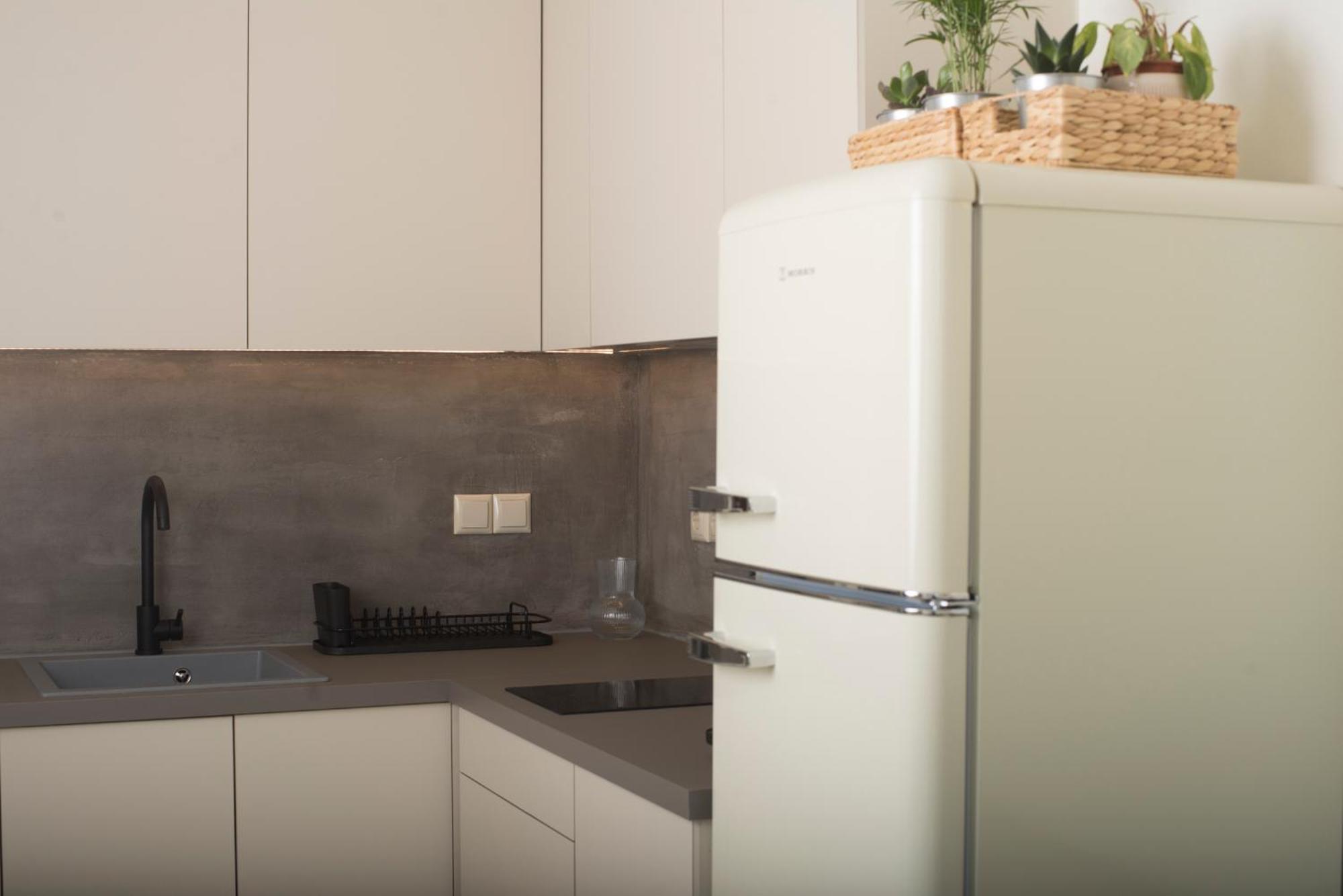 Spectacular Apartment Near Dance Hall/Center كالاماتا المظهر الخارجي الصورة