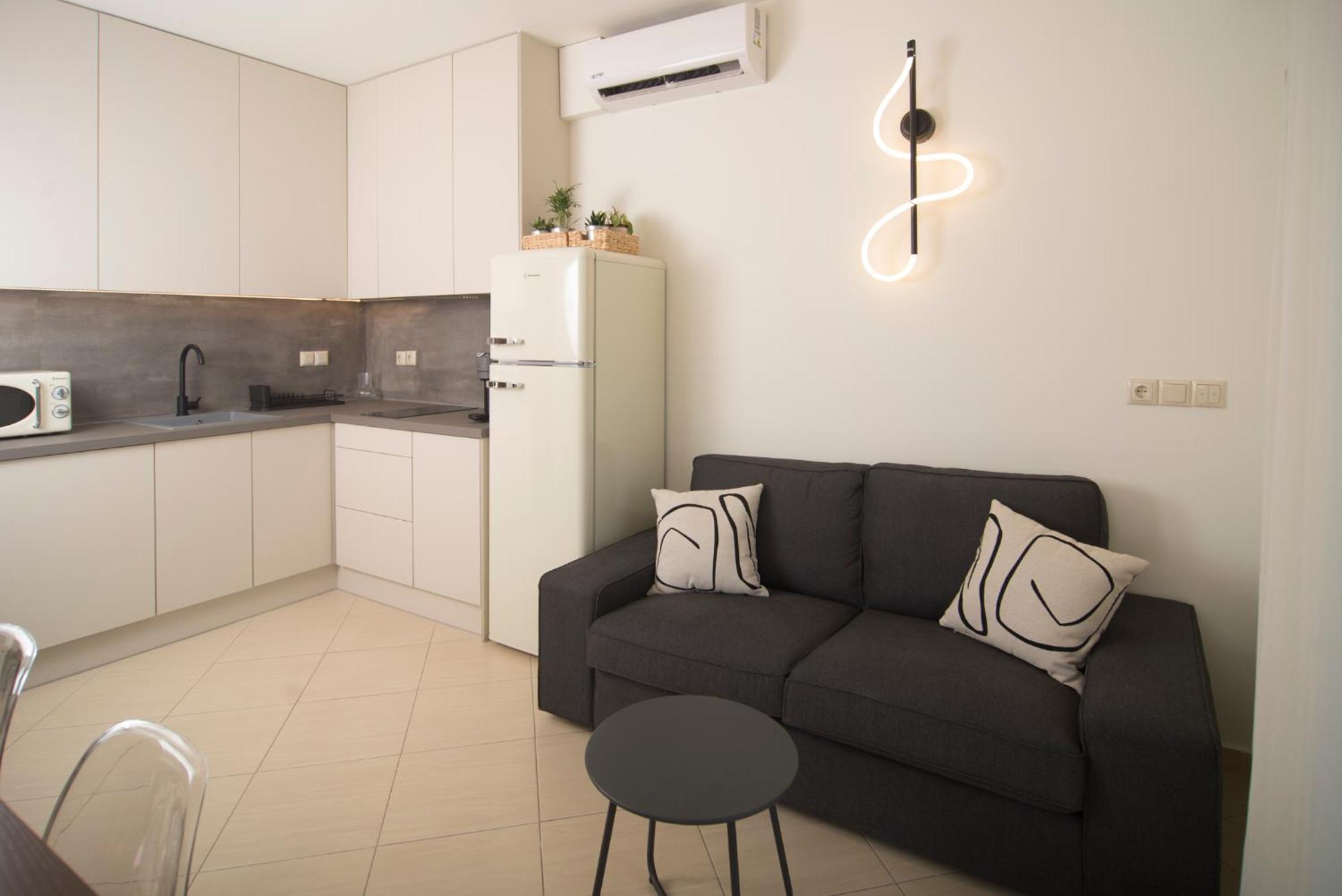 Spectacular Apartment Near Dance Hall/Center كالاماتا المظهر الخارجي الصورة